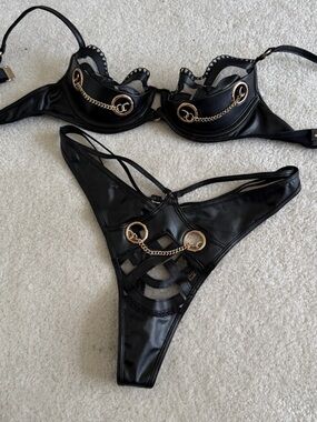 Honey Birdette Black Chain-Embellished lingerie Set